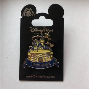 🏰 Disneyland Castle Pin